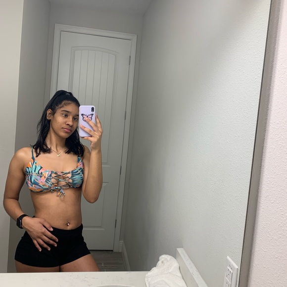 Meet your Posher, Josmarily - Picture 1 of 1